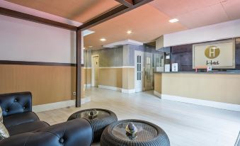 Hotel H