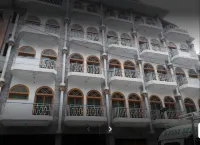 โรงแรมอิมรานเพิร์ล