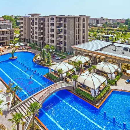 Cascadas Family Resort