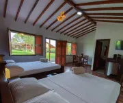 야누바 호텔 캄페스트레