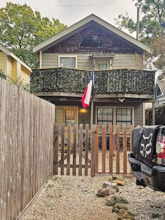 Secluded Two-Story Country Style Loft with Balcony & Free Parking in The Heights