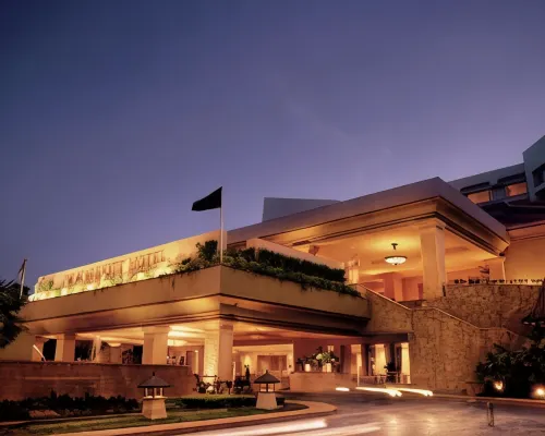 JW Marriott Mumbai Juhu Hoteles cerca de ISKCON - Sociedad Internacional para la Conciencia de Krishna