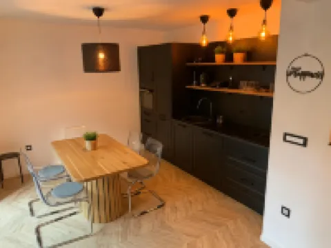 Pine Tree Holiday House