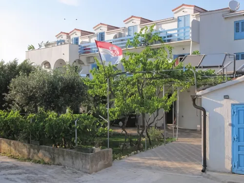 Pansion Ivan Hoteles en Gradac