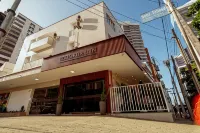 Hotel Rotorua Inn Fortaleza - Beira Mar - parking