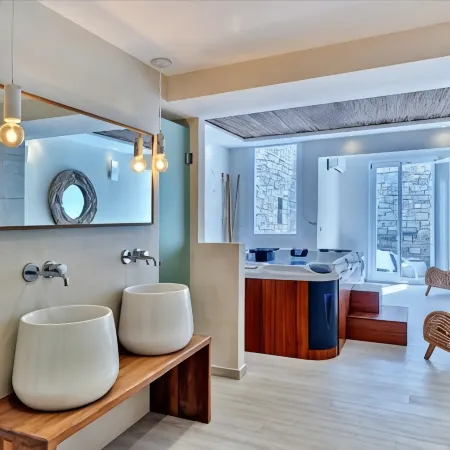 Aella Residence