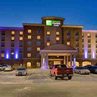 Holiday Inn Express & Suites Waterloo - ST. Jacobs Area Hotel Exterior