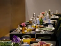 لو ستانزي ديل لاجو فيلا سيتا Hotels near بيازا كافور