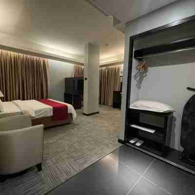 Hotel de Leon Rooms