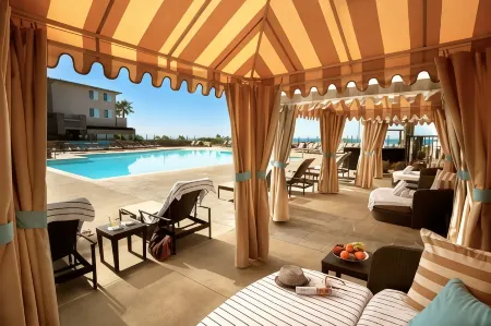 Cape Rey Carlsbad Beach, A Hilton Resort & Spa Отели рядом с Аэропорт Эль-Паломар