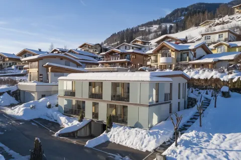 Emma Apartments-