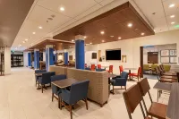 Holiday Inn Express & Suites Dodge City Hotels in Dodge City