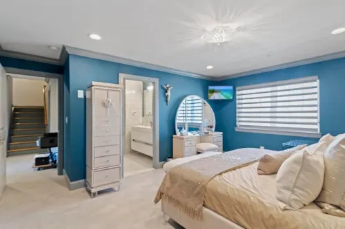 Seaside Townhouse, 4BD, 4 Bath, Rooftop deck with ocean/bay views, walk to beach