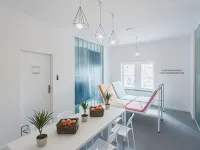Avenue Hostel โรงแรมใกล้มินิเวิร์ซัม