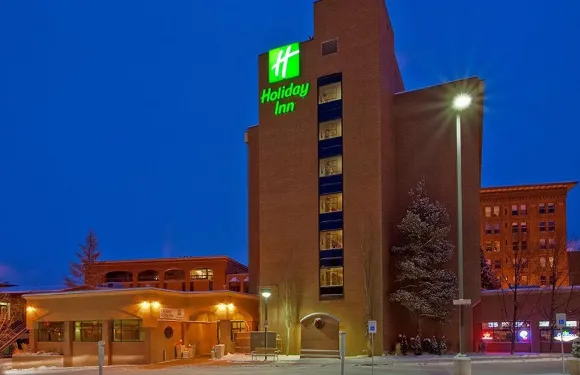 赫勒拿市中心希爾頓逸林酒店