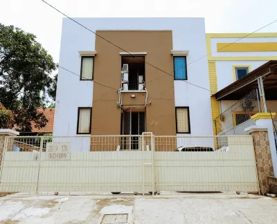 Delta Inn Bogor Syariah for Indonesian Only PINTU KELUAR ADA 주변 호텔