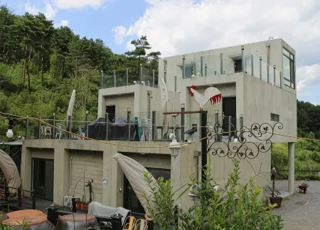 Gwangju Toechon Secret Garden Отели в г. Кванджу