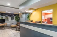 Microtel Inn & Suites by Wyndham Dayton/Riverside Oh Hotels in Dayton
