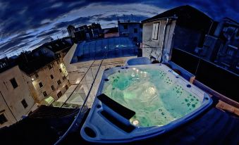 Jupiter Luxury Hotel