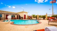 Best Western Plus Dilley Inn  Suites