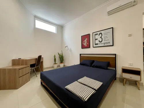 Chelsea J Indekost by the Packer Lodge - พร้อมระเบียง