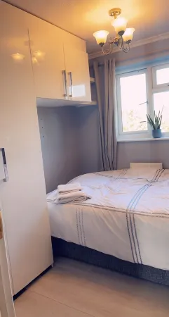 2Bedroom house in Gravesend Отели в г. Грэйвсенд