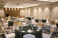 Port Muziris, a Tribute Portfolio Hotel, Kochi - breakfast