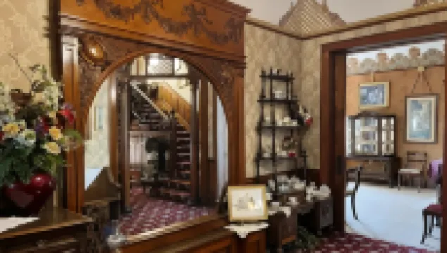 Schuster Mansion Bed & Breakfast