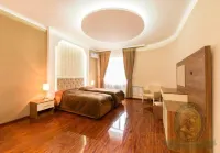 Alva Donna Hotel