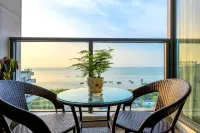 Marina bay Seaview Homestay, No.1 Beibu Gulf, Beihai - 발코니