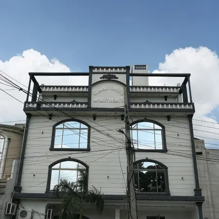 Grand Swiss Hotel & Appartment