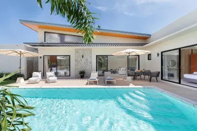 Jungle Retreat: Sereniwood Villa Private Pool 3br Hotels in Hua Thanon Strand