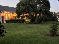 Private Heated Pool and Hottub , Pet Friendly, New Golf Cart , Close to Shopping
