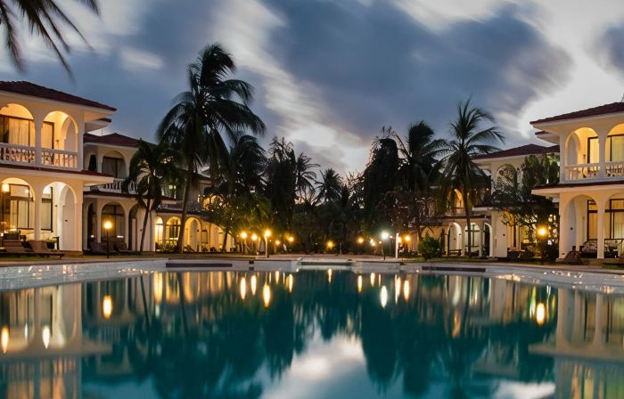 Bahari Dhow Beach Villas