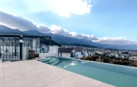 Dali · Lingyulan | DaLi Spring Mountain · Designer's Mountain-View Homestay (Cangshan Branch) - Infinity Pools