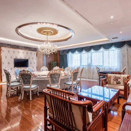 Hezhou Hongrui International Hotel