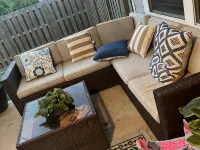 Spacious Evans Home ready for Masters Guests 에번스 호텔