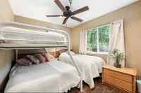 Forest Cottage Large Group Retreat 27 Beds Sleeps 47 - 4-نجوم