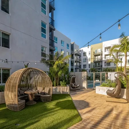 Luxe Deco Haven W/Pool&Gym&Parking near Disneyland