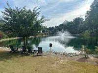 The perfect Getaway, free parking, 5 min walking to Truist park and Roxy - 3-نجوم