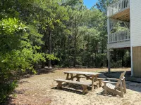 Spacious 3BR/3BA Beach House on Quiet Wooded Lot – Minutes from the Ocean - Homestays