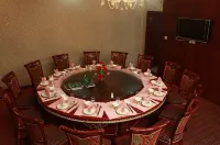 Qichun Lishizhen Holiday Hotel - sarapan