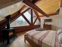 Mountainside Log Cabin on Caribou Lake