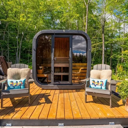 3mi to Sunday River - Castle Lodge - Hot Tub - Sauna - Pond - Sleeps 14 - Swim
