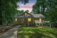 Game Room, Quiet Cove & Dock!  Lakefront! Sleeps 16