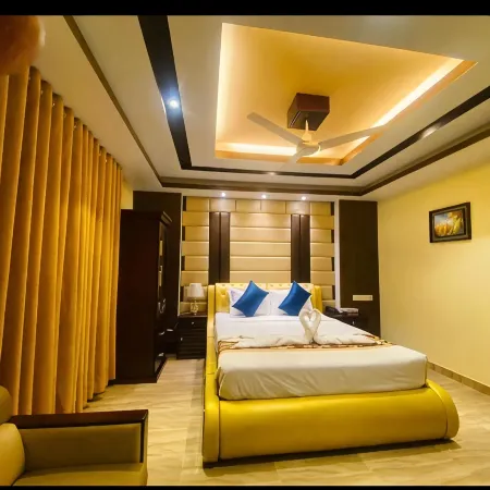 Hotel Regal Palace