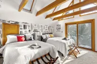 Peaceful A-Frame w/ Hot Tub, Game Room & Loft – Near Dining, Shopping & YSU