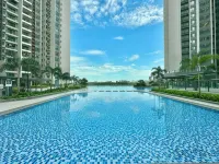 2B03A05 R&F Princess Cove, Studio Sea Front, CIQ-Singapore - 2-Star