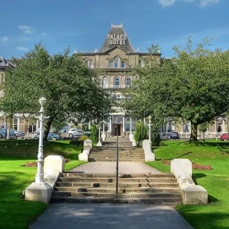 Palace Hotel & Spa