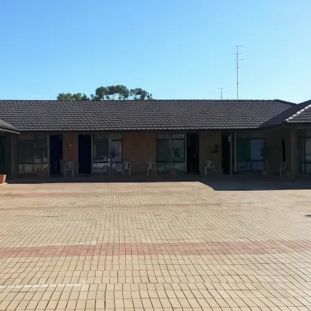 Kurri Motor Inn